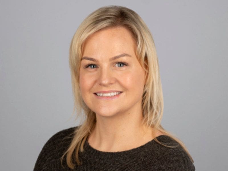 Lorraine Dodd, Renault UK